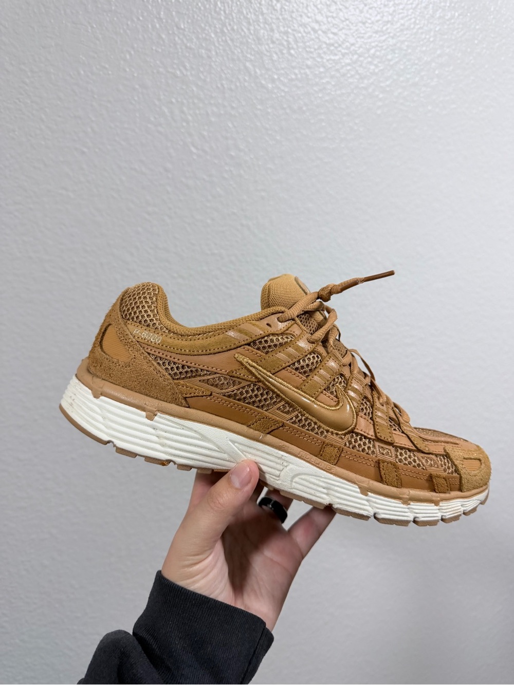 Nike wheat p6000